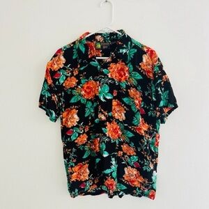 Vintage Roundy Bay Black Orange Rose Floral Hawaiian Button Down Small